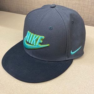 Nike Hat Grey
